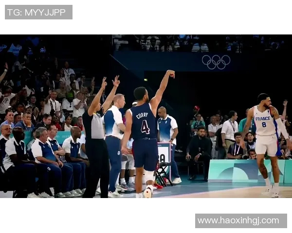 美国男篮蓝队在奥运会上获得金牌的背后故事：勇夺冠军靠的不仅是技术实力，更是团队默契和全力以赴的拼搏精神