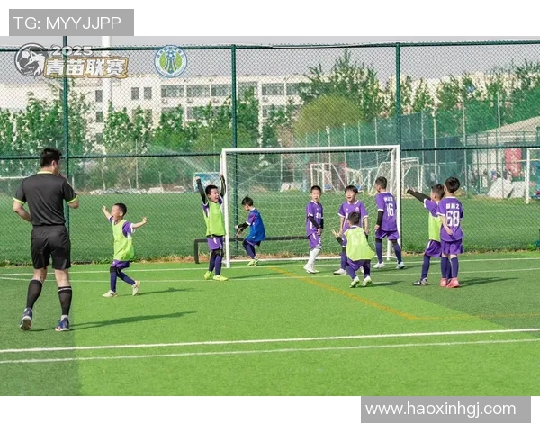 精彩回顾1月8号足球比赛直播赛况与精彩瞬间分析