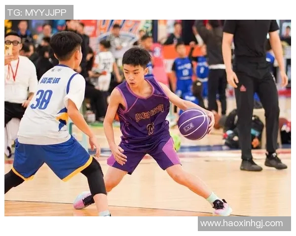 王泉泽在篮球赛场上的崛起与挑战探索他如何成为新一代篮球明星的故事 王泉泽在篮球赛场上的崛起与挑战探索他如何成为新一代篮球明星的故事